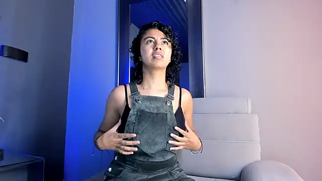 Amareto  online show from 03.20.25