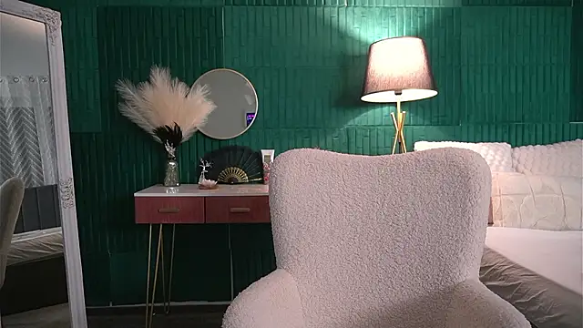 HaileyMoonn online show from 02.04.26