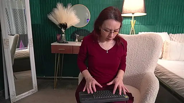 HaileyMoonn online show from 03.16.26