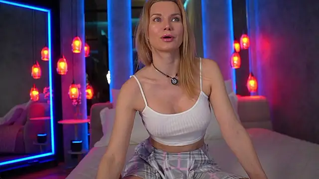 NovaMaria online show from 02.08.26