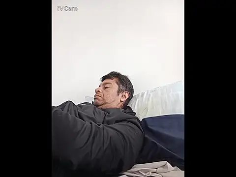 Snapshot of perxxxeo_ chatting on 11.02.25 perxxxeo  online show from 11.02.25