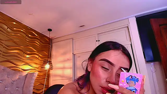 Andreita Jones online show from 04.17.26