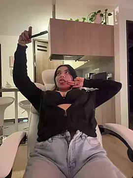 PetitLumiere online show from 12.28.24