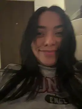 Snapshot of PetitLumiere chatting on 12.30.24 PetitLumiere online show from 12.30.24