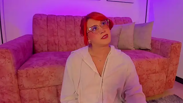 Snapshot of Juliana_Saenzz chatting on 09.11.25 Juliana Saenzz online show from 09.11.25