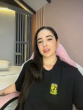 Victoria-And1 online show from 02.05.26