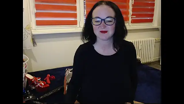 Snapshot of Alexie33 chatting on 10.09.25 Alexie33 online show from 10.09.25