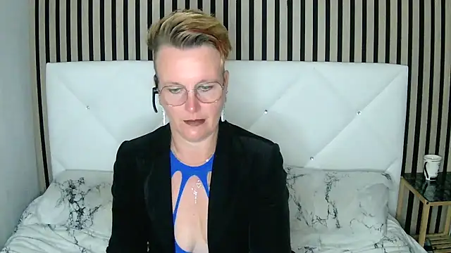 Snapshot of xxNoeliaxx chatting on 01.16.25 xxNoeliaxx online show from 01.16.25