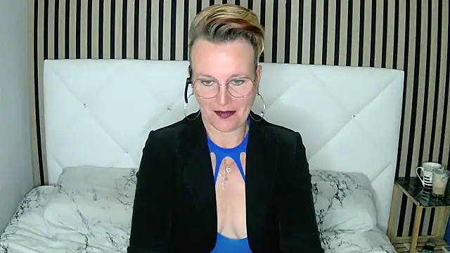 Snapshot of xxNoeliaxx chatting on 01.25.25 xxNoeliaxx online show from 01.25.25