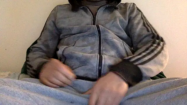 Snapshot of molozeb chatting on 02.16.26 molozeb online show from 02.16.26