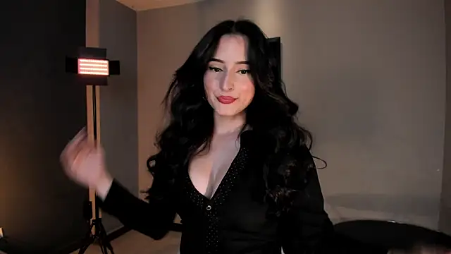 DominiqueVega online show from 10.23.25