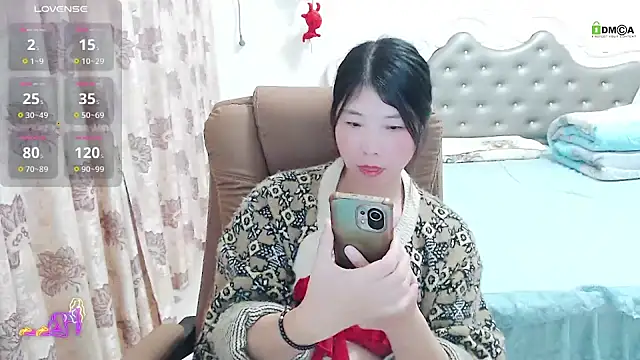 Snapshot of -Shirleyni_ chatting on 12.04.25 -Shirleyni online show from 12.04.25