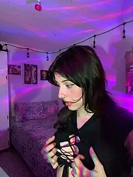 LiliJones  online show from 02.13.26