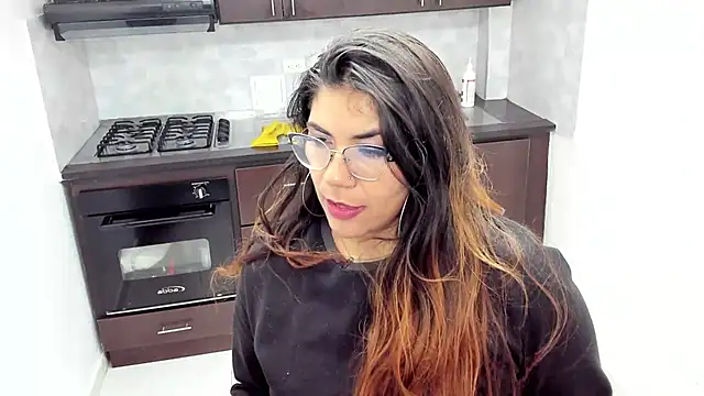 Luna Dumont online show from 03.11.25