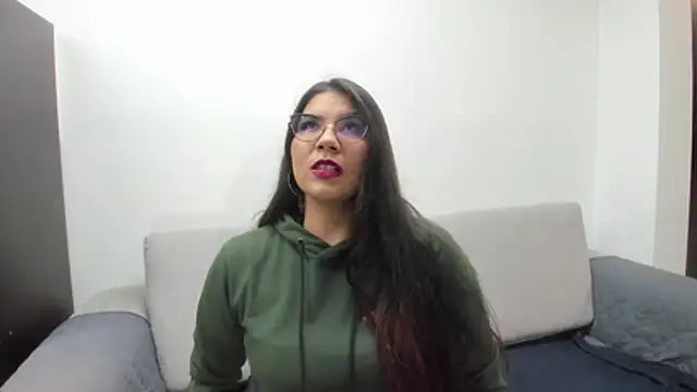 Luna Dumont online show from 12.04.25