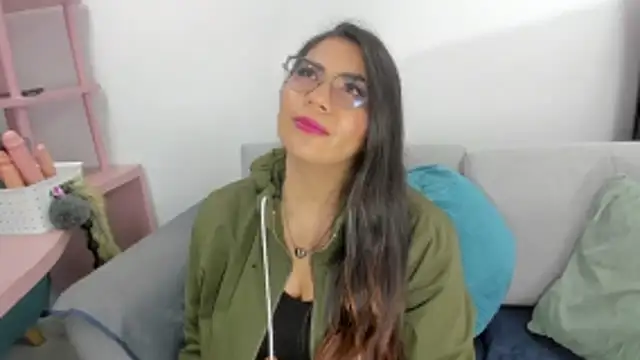 Luna Dumont online show from 01.18.26