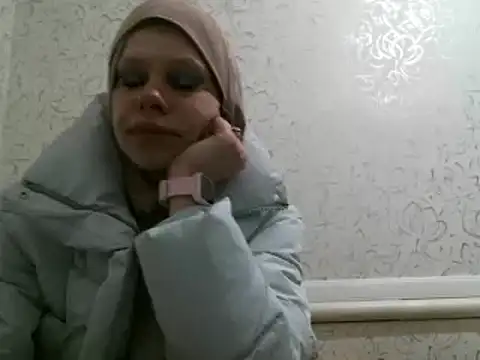 Snapshot of Julie_Silver chatting on 02.26.25 Julie Silver online show from 02.26.25