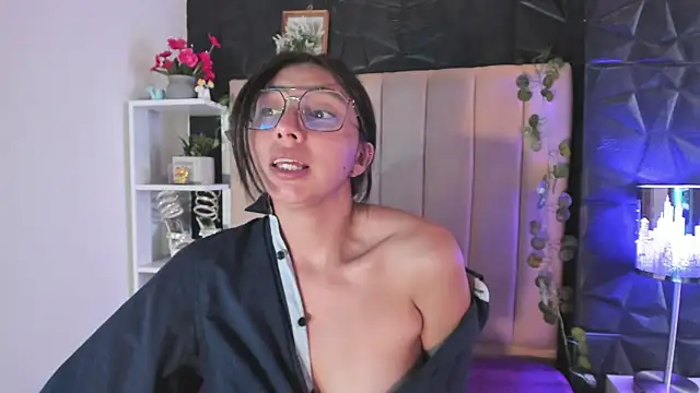 kendall saenz online show from 02.23.26