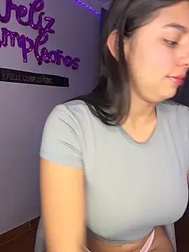 taylorkim12 online show from 10.30.25