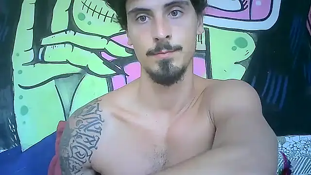 Snapshot of milkoffe chatting on 02.27.25 milkoffe online show from 02.27.25