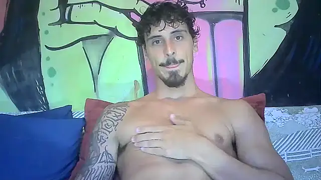 Snapshot of milkoffe chatting on 02.27.25 milkoffe online show from 02.27.25