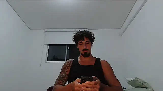 Snapshot of milkoffe chatting on 02.23.26 milkoffe online show from 02.23.26