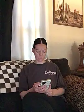 SidneyRaee online show from 03.09.26