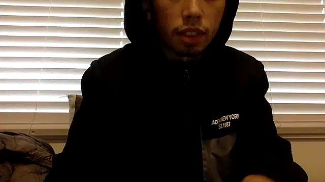 Snapshot of lilboygonewild chatting on 11.16.25 lilboygonewild online show from 11.16.25