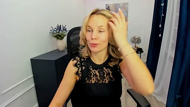 Sinty Devis online show from 02.05.26