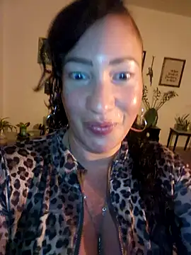 Snapshot of TheGoddessBianca chatting on 12.07.24 TheGoddessBianca online show from 12.07.24