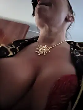 Snapshot of TheGoddessBianca chatting on 10.02.25 TheGoddessBianca online show from 10.02.25