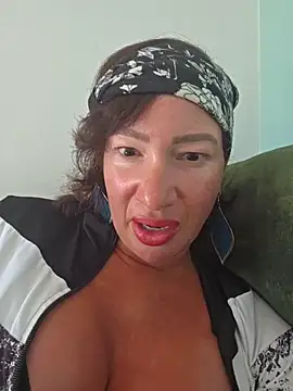 Snapshot of TheGoddessBianca chatting on 11.07.25 TheGoddessBianca online show from 11.07.25