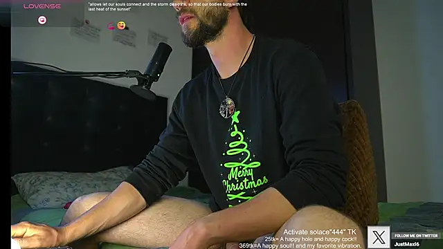 Snapshot of just_maxii chatting on 03.20.25 just maxii online show from 03.20.25