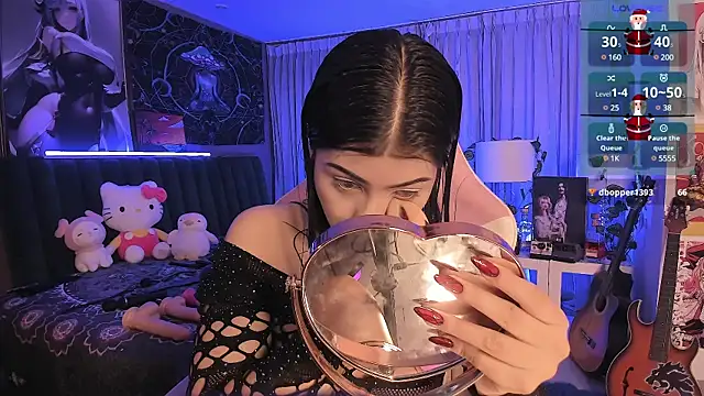 LanaKyutt online show from 12.22.24