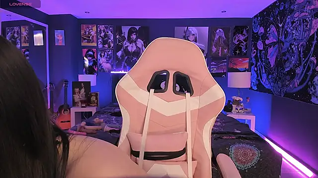 LanaKyutt online show from 09.16.25