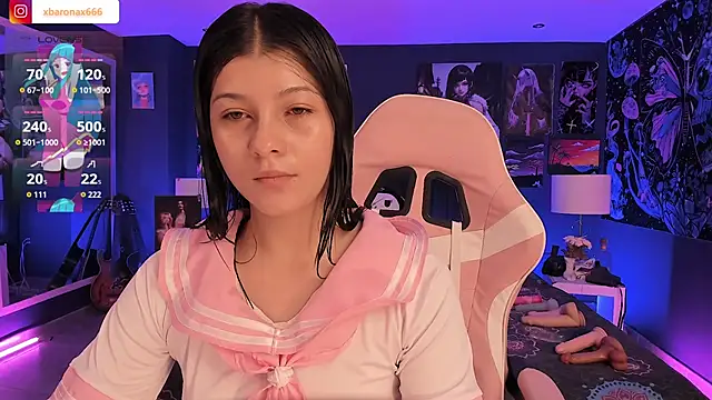 LanaKyutt online show from 10.18.25