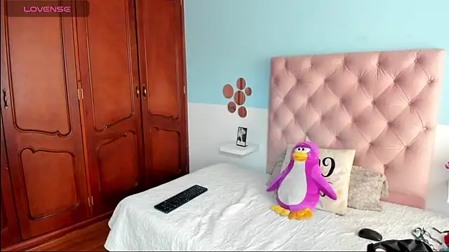 Snapshot of _Sarahh_0 chatting on 12.06.24  Sarahh 0 online show from 12.06.24