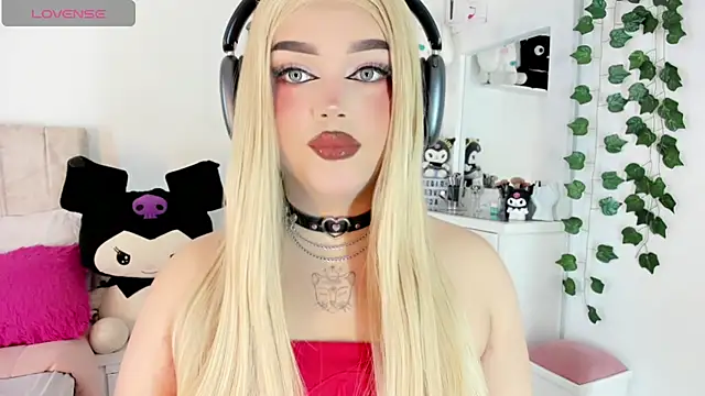 Snapshot of cattriona_muller chatting on 07.19.26 cattriona muller online show from 07.19.26