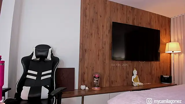 soycamig online show from 10.13.25