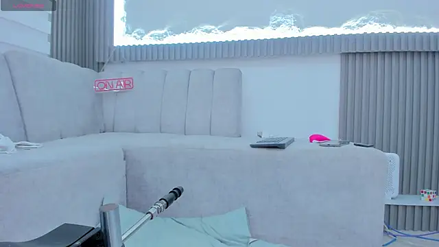 Apolo Bianco  online show from 10.29.25