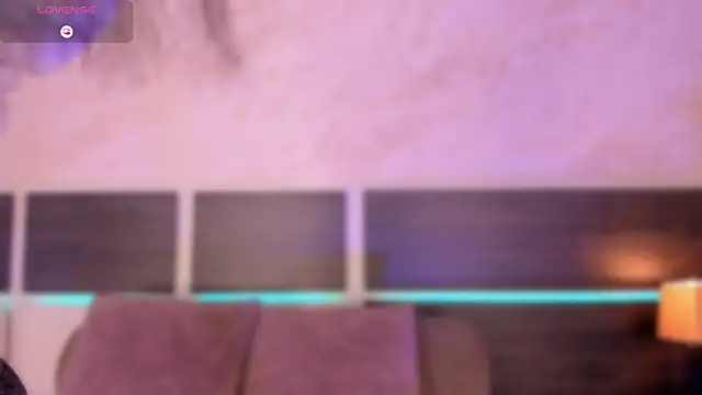 chloe sullivannn online show from 01.16.26