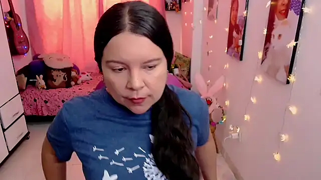 claryssa  online show from 04.06.26