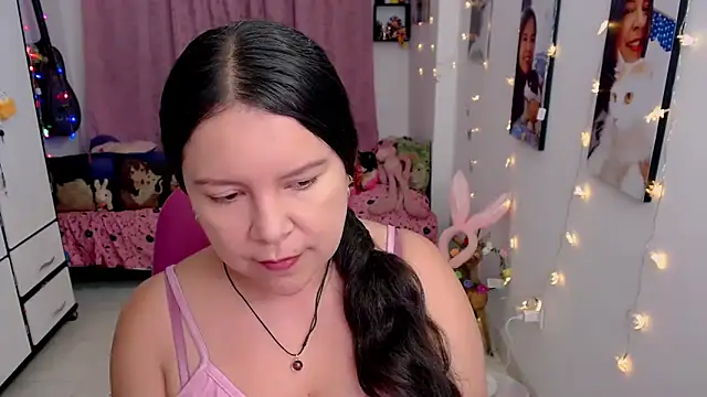 claryssa  online show from 04.18.26