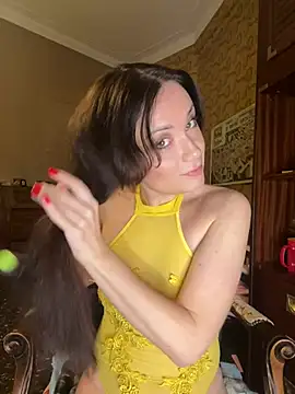 Snapshot of SweetLera chatting on 03.07.25 SweetLera online show from 03.07.25