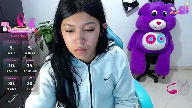 emily rosse04 online show from 04.18.26