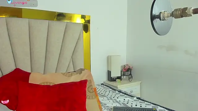 Snapshot of angel_dthroatt chatting on 12.27.24 angel dthroatt online show from 12.27.24