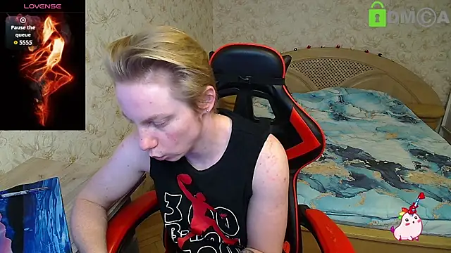 Alexis Gordon online show from 11.21.25