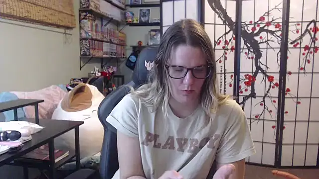 Sarahtineke online show from 03.19.26