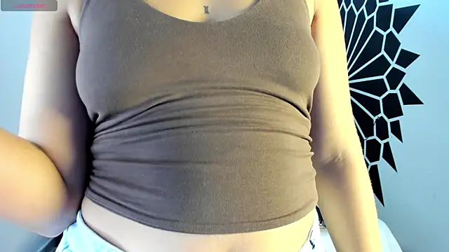 Snapshot of NicolRoss_ chatting on 09.17.25 NicolRoss online show from 09.17.25