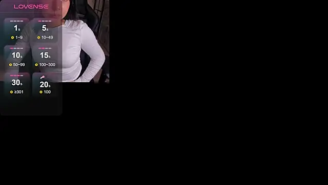 Snapshot of NicolRoss_ chatting on 11.02.25 NicolRoss online show from 11.02.25